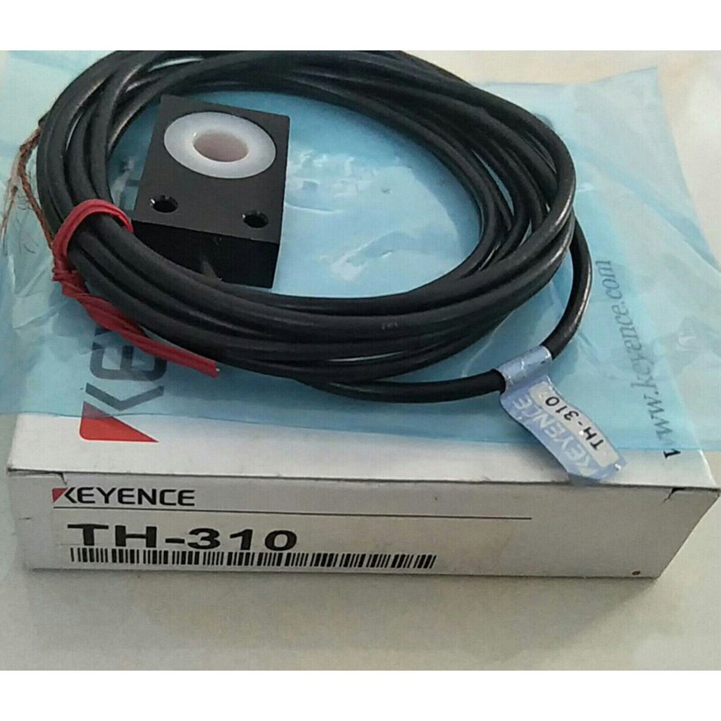 KEYENCE TH-310 Proximity Switch Sensor - KEYENCE