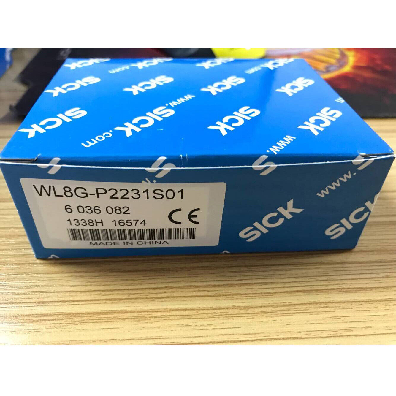 ONE SICK Photoelectric Switch WL8G-P2231S01 - SICK