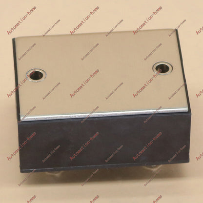 1PCS  IXYS Power Module Supply VUO105-16NO7 Free Shipping