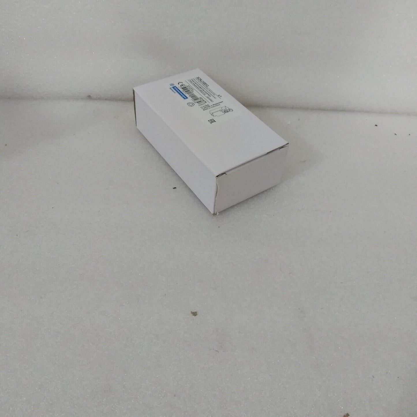 New Sent Within 24 Hours - SCH-NEIDER PLC XCKJ10513 Model Included - SCH-NEIDER PLC