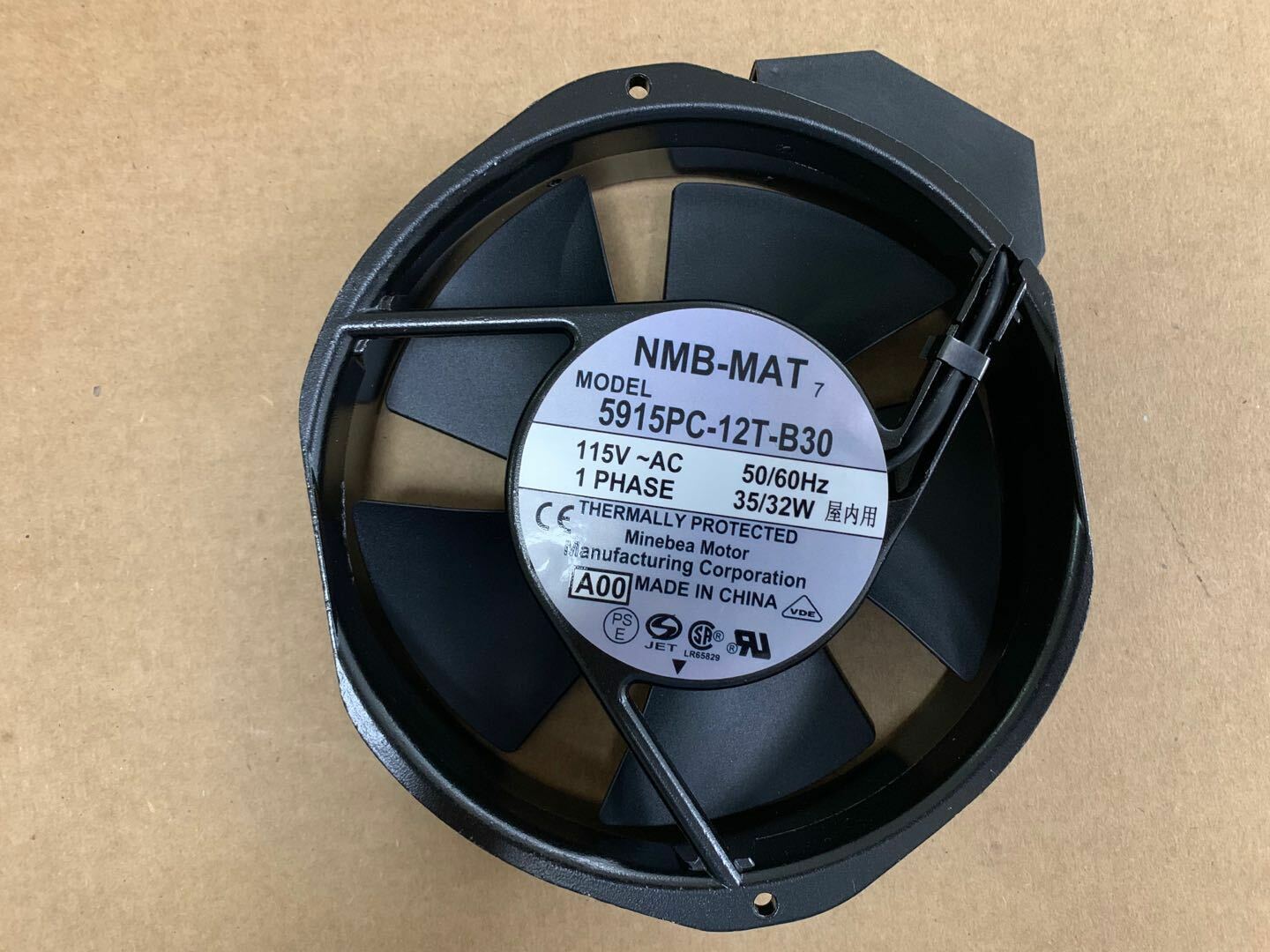 new Nmb Technologies 5915Pc-12T-B30-A00 Axial Fan 150Mm 115Vac 380Ma