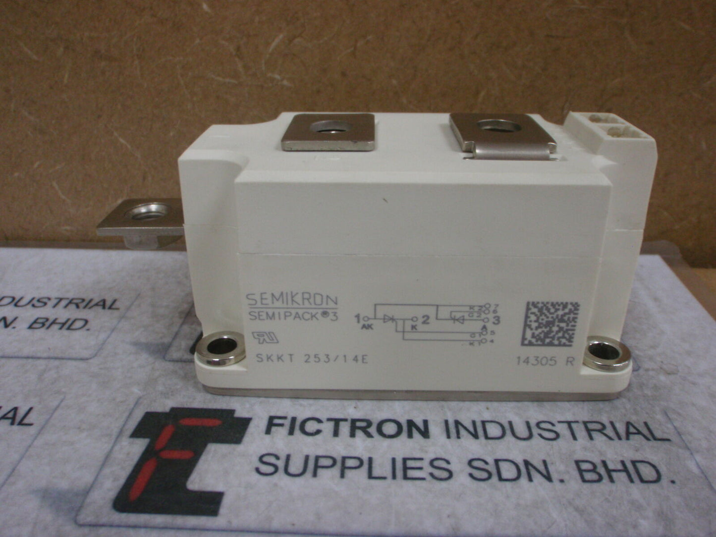 SEMIKRON SKKT25314E Module: High-Efficiency Solar Panel - SEMIKRON