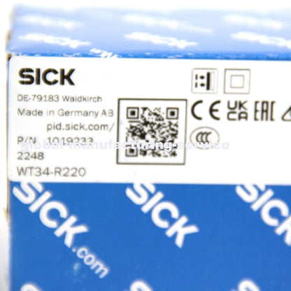 SICK Photoelectric Proximity Sensor WT34-R220 - SICK