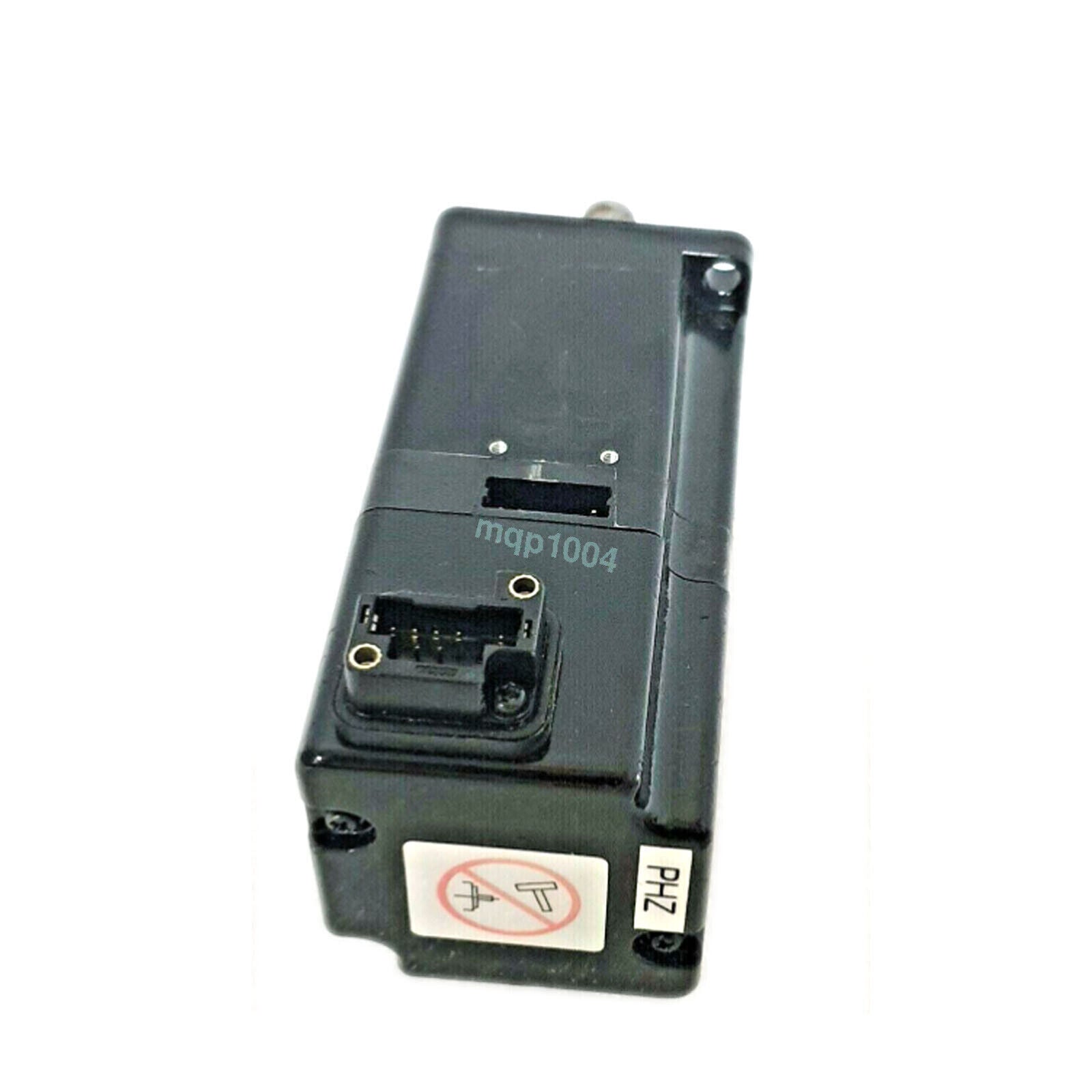 new In Box YASKAWA SGMAS-01ACAB1 Servo Motor - YASKAWA