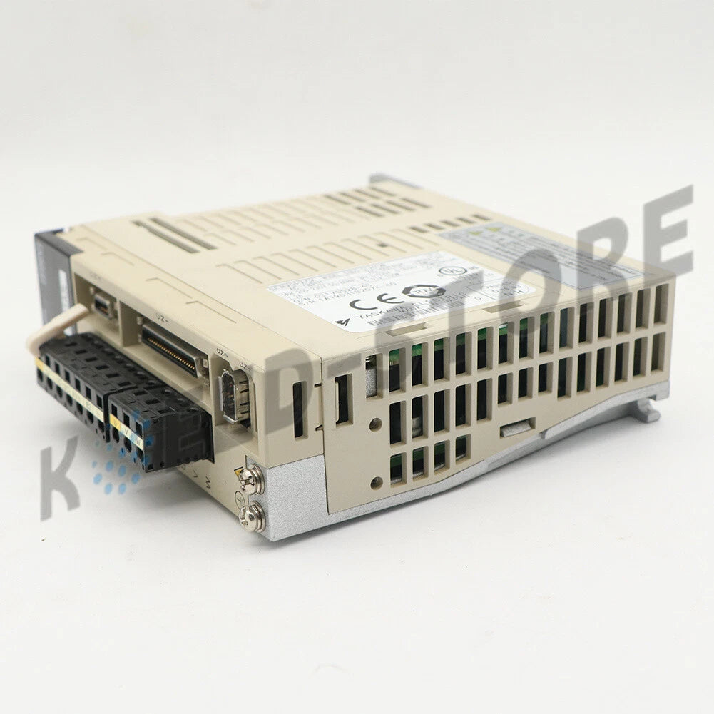 1PCS Yaskawa SGDS-01A01AR Servo Drive Driver IN BOX