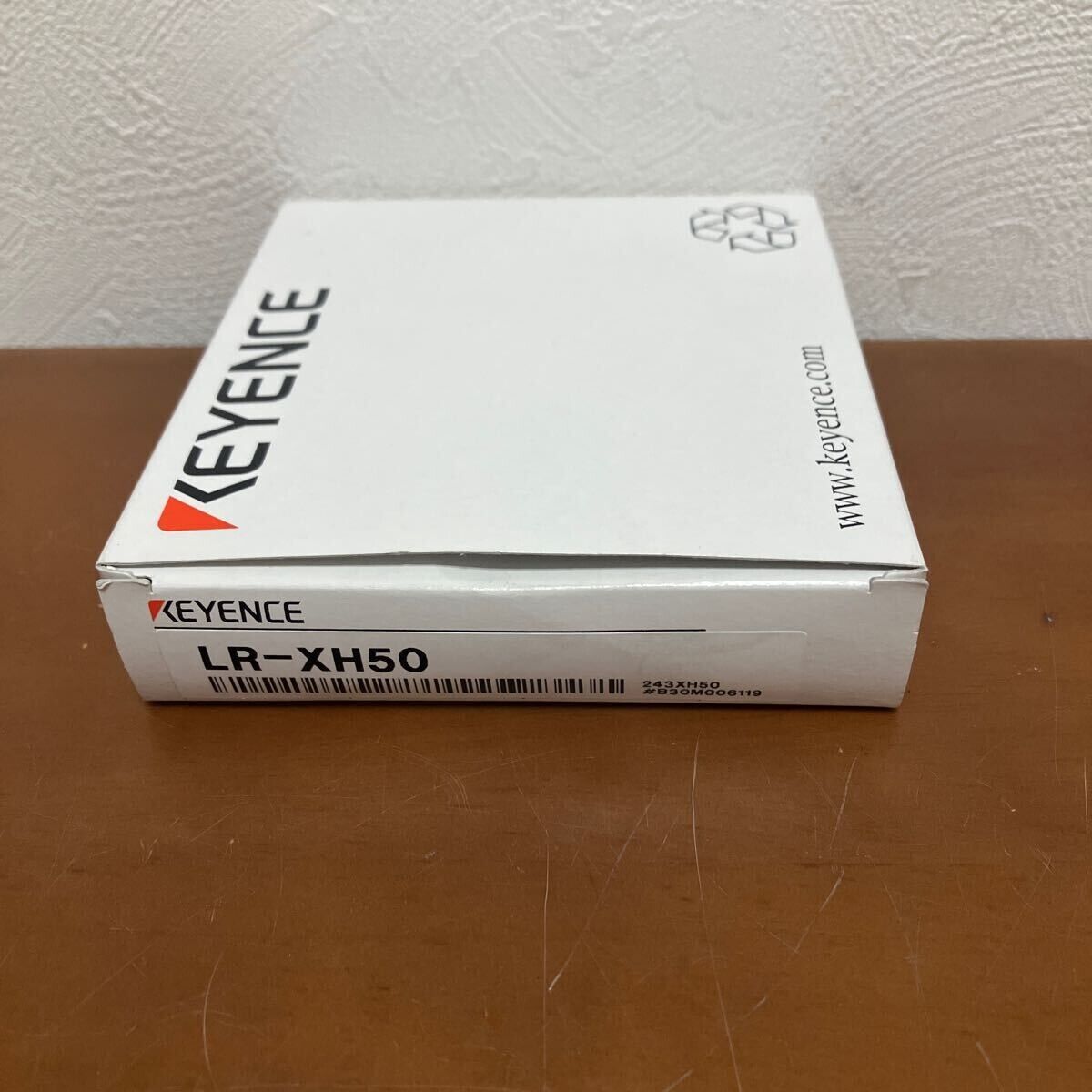 new KEYENCE LR-XH50 CMOS Laser Sensor Amplifier Separate Sensor Head in Box