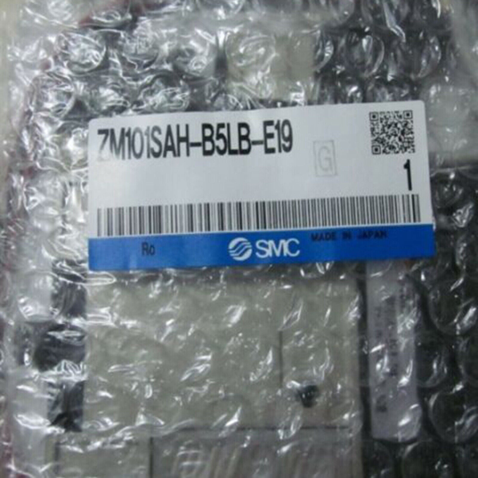 new ONE SMC vacuum combination ZM101SAH-B5LB-E19 SHIP - SMC