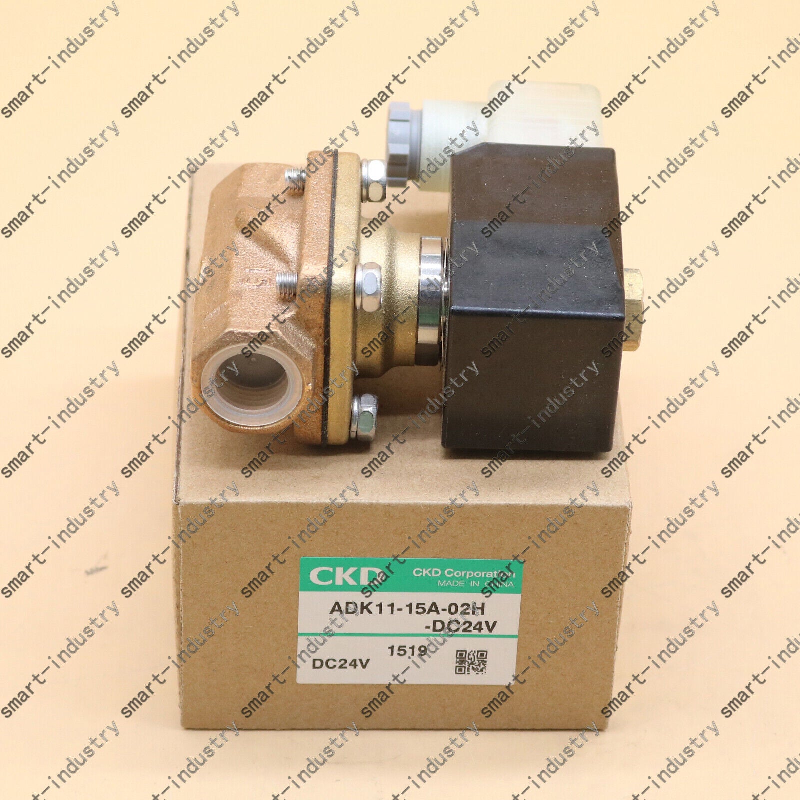 new 1PC  CKD ADK11-15A-02H-DC24V Solenoid Valve SHIP