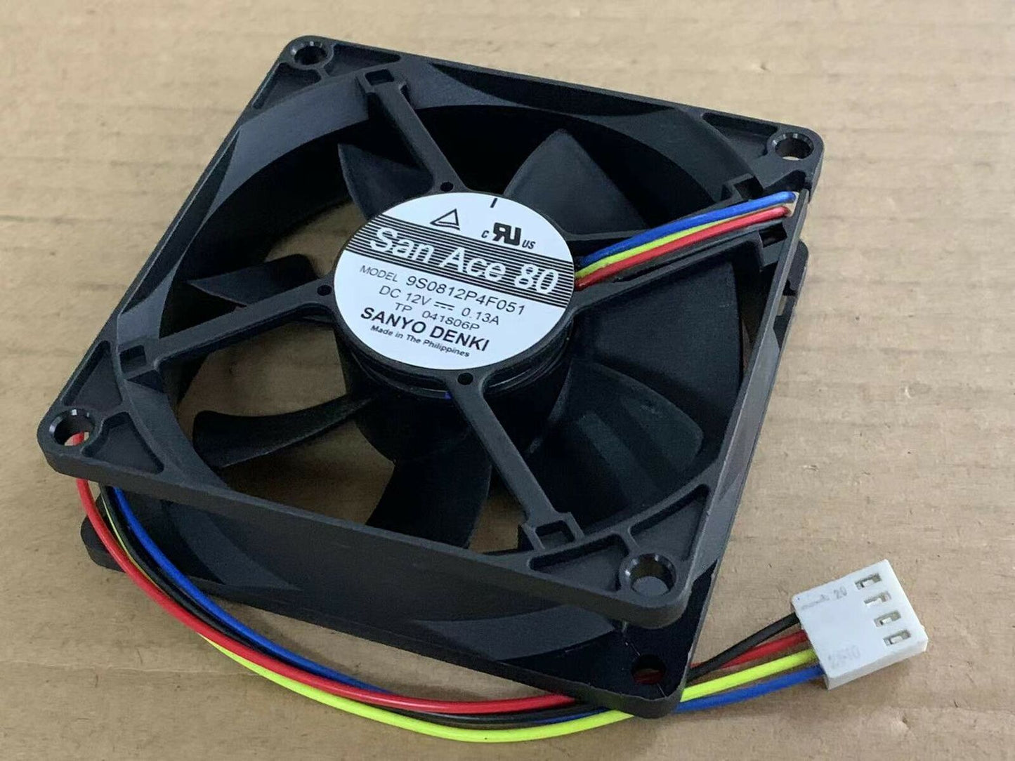 new Sanyo San Ace 80 9S0812P4F051 12V 0.13A 8CM 8025 4-wire PWM cooling fan