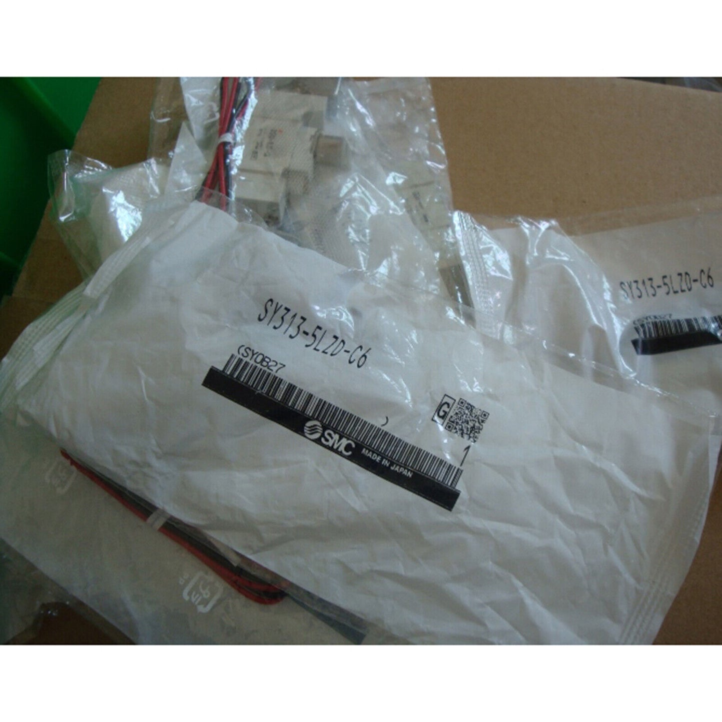 1PCS SMC Solenoid Valve SY313-5LZD-C6 in Bag - SMC