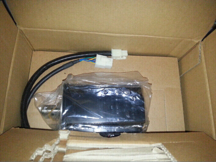 new 1PC YASKAWA AC SERVO MOTOR SGM-02A314   02A314 In Box ping