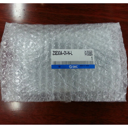 1PC SMC Pressure Switch ZSE30A-01-N-L - SMC