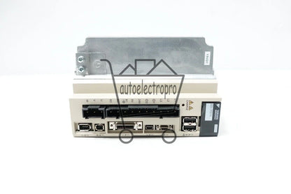 1PC YASKAWA SGDV-1R9D11A Servo Drive Free delivery