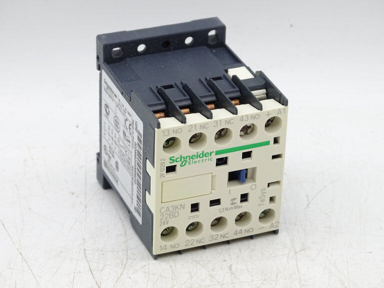 new SCHNEIDER ELECTRIC CA3KN22BD RELAY - SCHNEIDER ELECTRIC