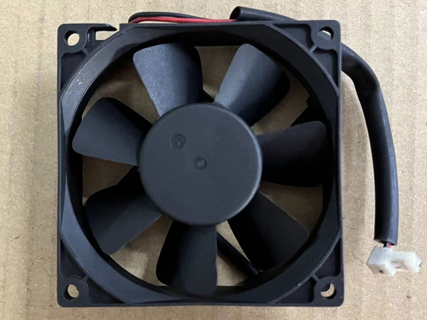 new 1pc ADDA AD0824MS-A71GL FAN 8025 24V 0.10A 2pin
