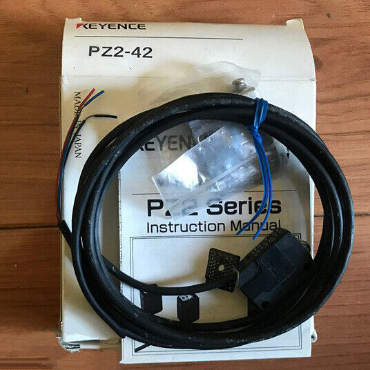 Keyence PZ2-42 Photoelectric Sensor Switch - KEYENCE