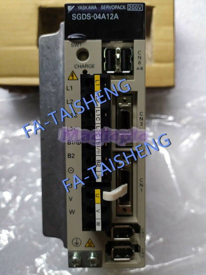 new YASKAWA SGDS-04A12A AC SERVO DRIVER SGDS04A12A 1pcs