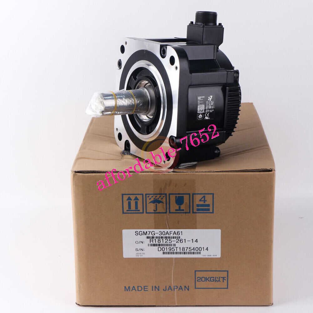 1PCS Yaskawa SERVO MOTOR SGM7G-30AFA61 - YASKAWA