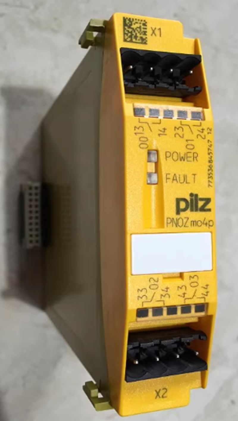 PILZ PNOZ MO4P 773536 Safety Relay Expansion Module PILZ