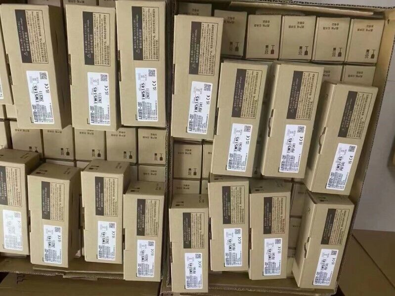 new Mitsubishi AJ65BTB1-16T PLC Module In Box ping 1PCS - MITSUBISHI