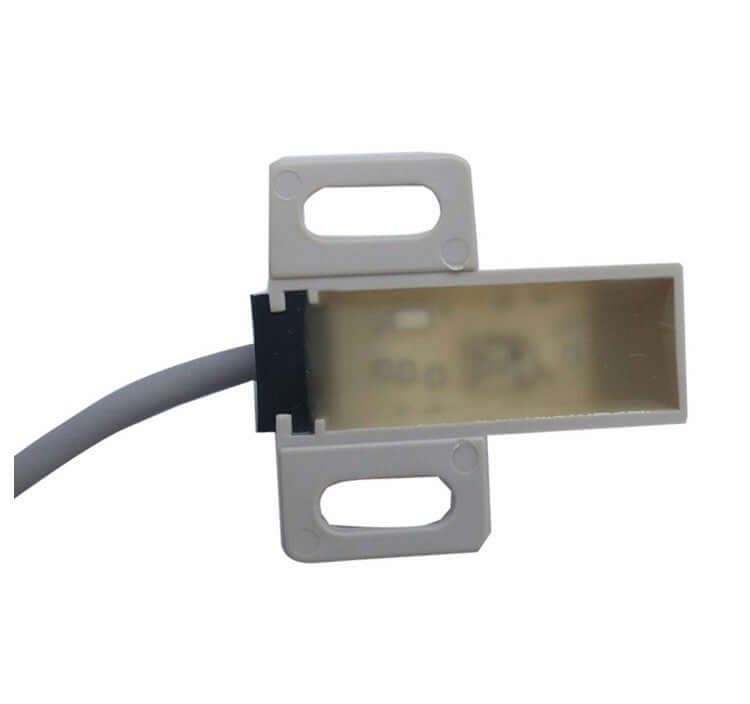 new 1PCS FUJI Proximity Switch PE-B4D 2 months good qualiry