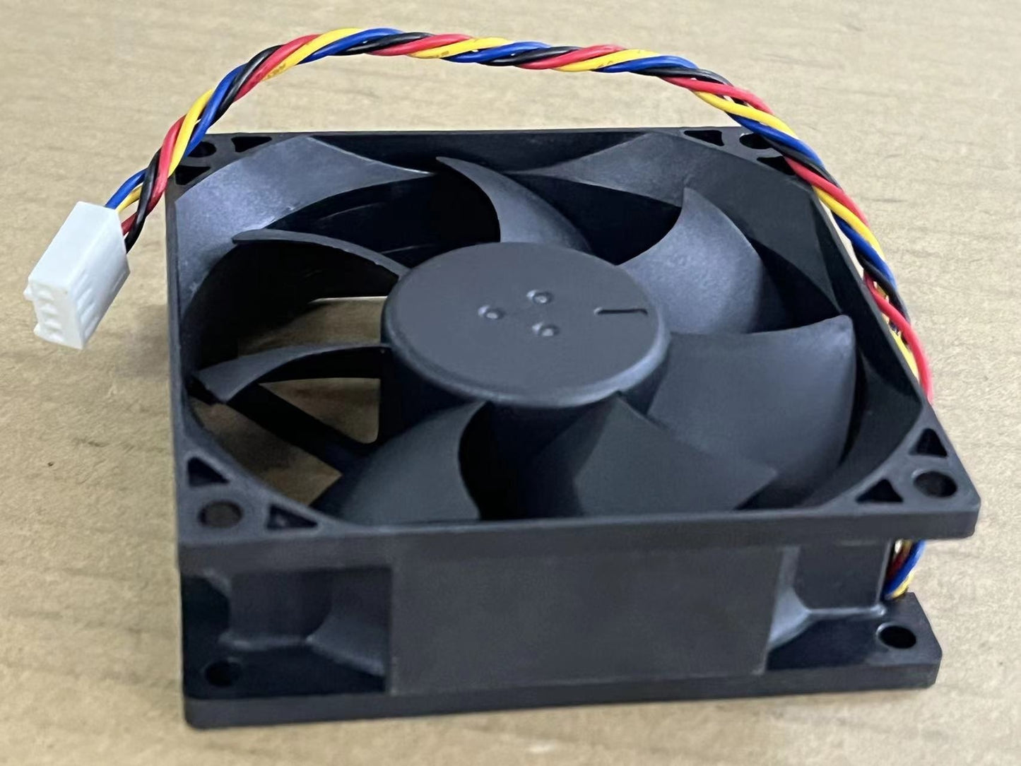 new FOXCONN PVA080G12Q Fan 80*80*25mm 12V 0.65A 4Pin