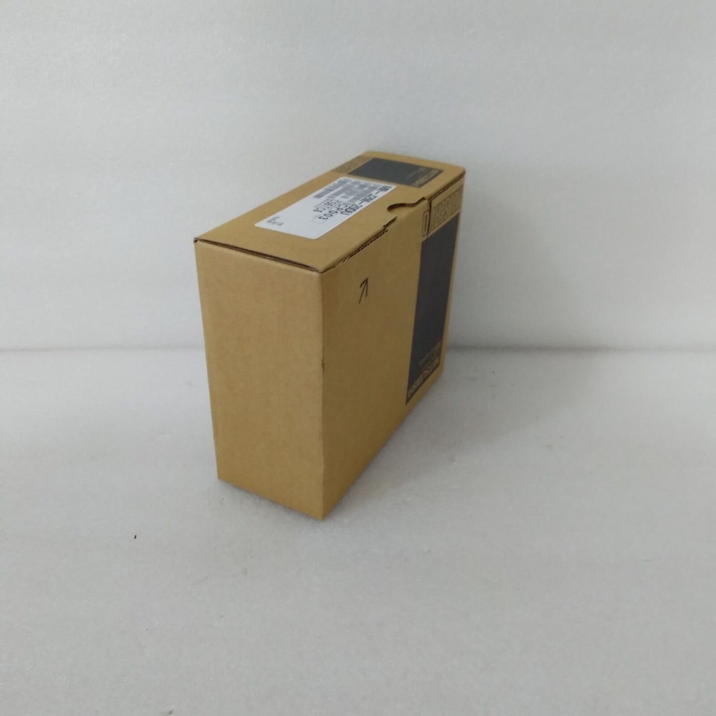 Mitsubishi MR-J2M-20DU Servo Drive - 24-hour reliability and high precision - MITSUBISHI