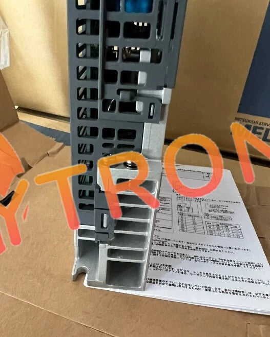 1PC Mitsubishi MR-J3-40A Servo Drive