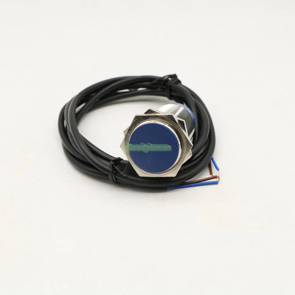 1PCS SND proximity switch XS630B1MAL2