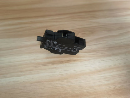 new 1PCS Eaton Moeller A22-EC02 A22EC02 Auxiliary Contact ,2NC - EATON MOELLER
