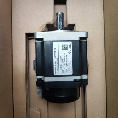 Omron R88M-1M20030T-S2 Servo Motor tested good - OMRON