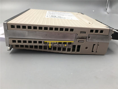 1pcs Yaskawa Servo Drive SGDV-R90A01A