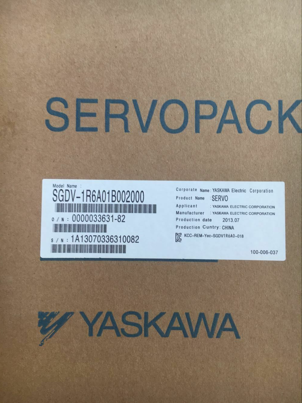 YASKAWA SERVO DRIVER SGDV-1R6A01B SGDV-1R6A01B002000