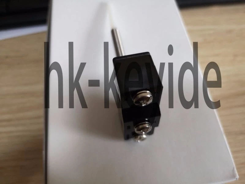 Z-15GNJ55-B Z15GNJ55B Omron Micro Switch free shipping *TT