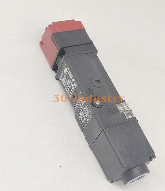 OMRON D4SL-N4QFA-D Safety Door Switch - 1PCS New - OMRON