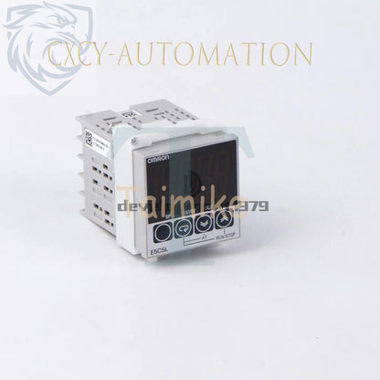 One Omron Temperature Controller E5CSL-QTC 100-240VAC
