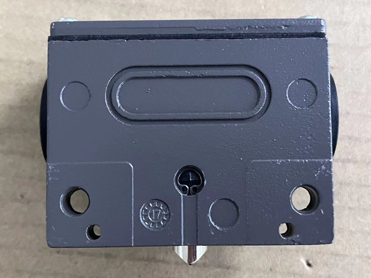 new EUCHNER Limit Switch SN02D12-502-MC1688 IP67 Precision Home Limit Switch