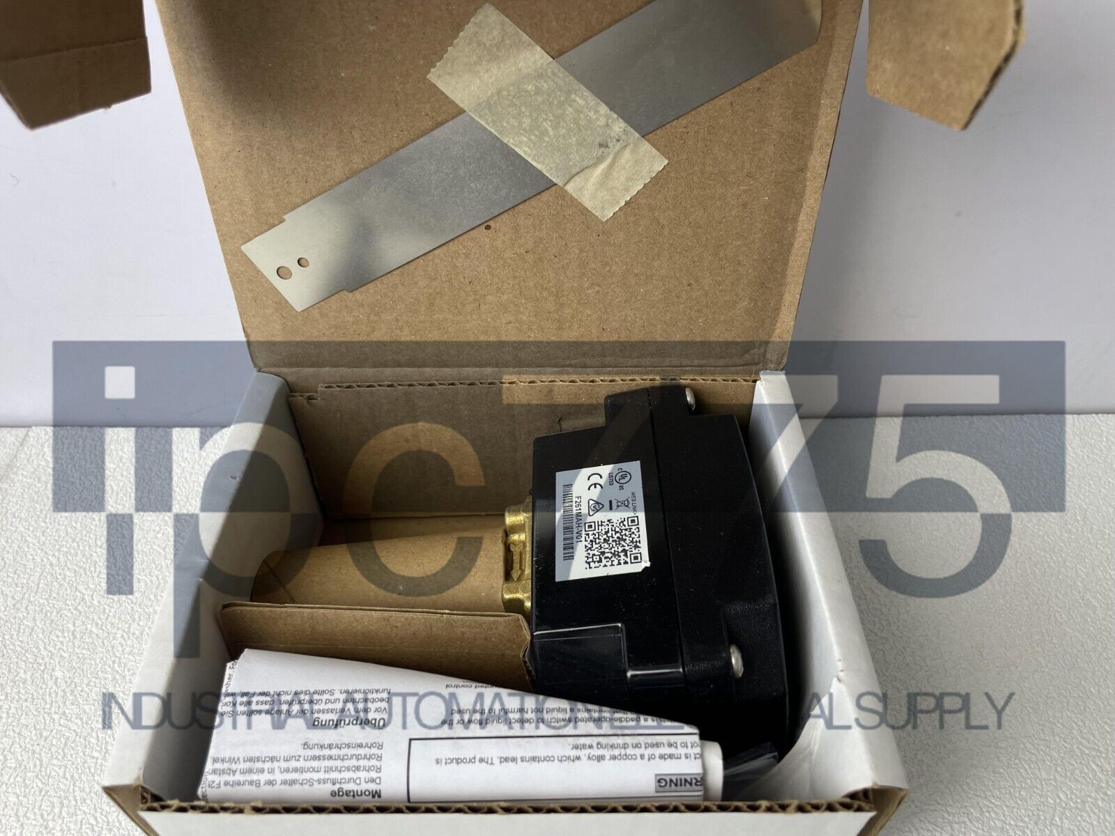 Johnson Controls F261MAH-V01C 1-Piece Smart Thermostat - JOHNSON CONTROLS