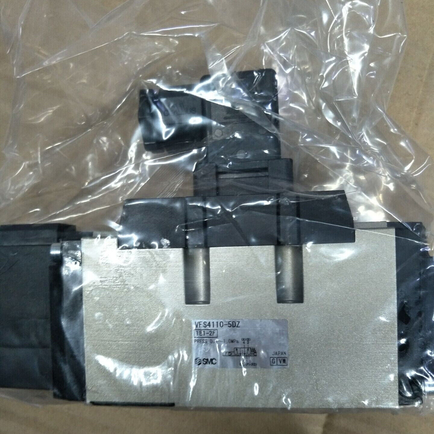 ONE SMC Solenoid Valve VFS4110-5DZ - SMC