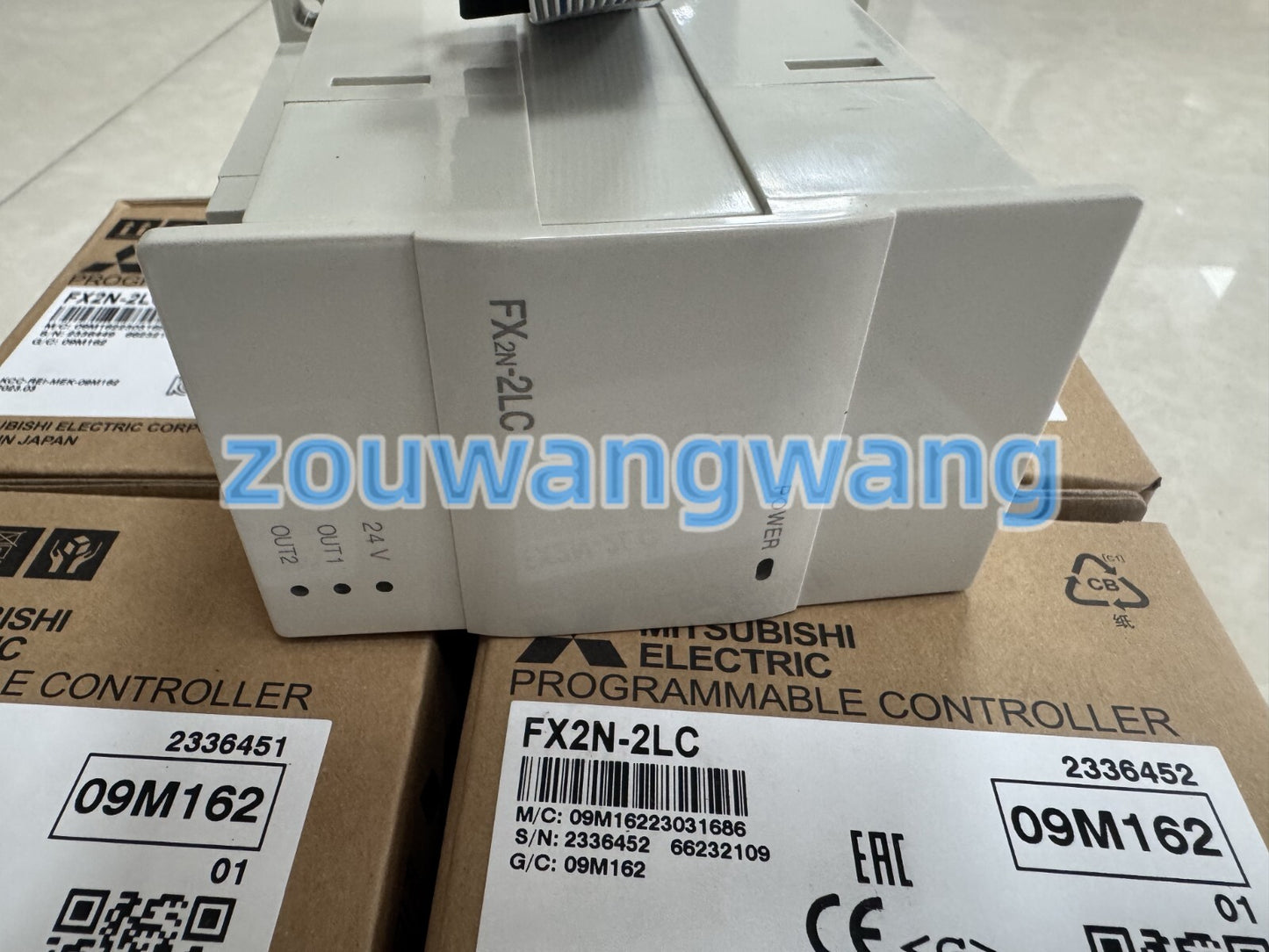 new Mitsubishi Programmable Controller FX2N-2LC FX2N2LC