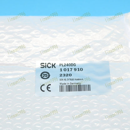 1PC PL240DG SICK OPTIC ELECTRONIC Reflector Fast Ship - SICK