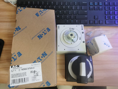 new 1PCS Eaton Moeller NZM2-XTVD-0 NZM2XTVD0 Rotary Handle In Box - EATON MOELLER