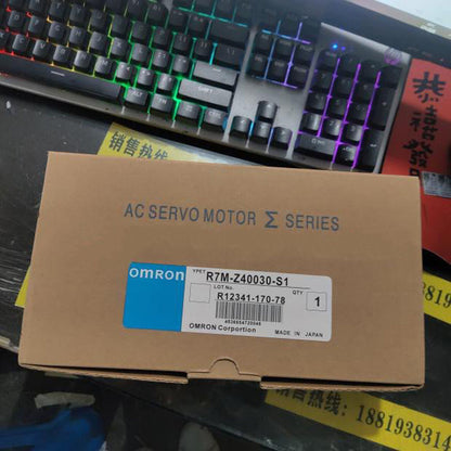 Omron R7M-Z40030-S1 Servo Motor 1-Year New In Box - OMRON
