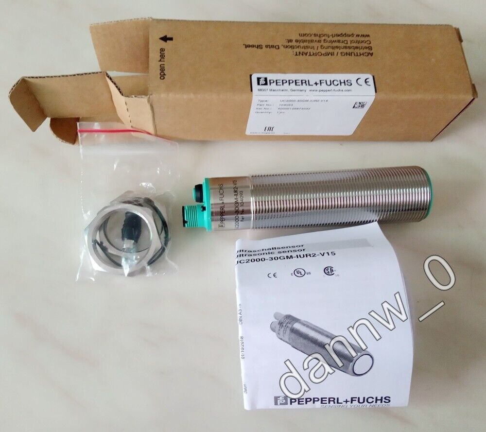 new Pepperl+Fuchs P+F UC2000-30GM-IUR2-V15 Ultrasonic Sensor - PEPPERL+FUCHS