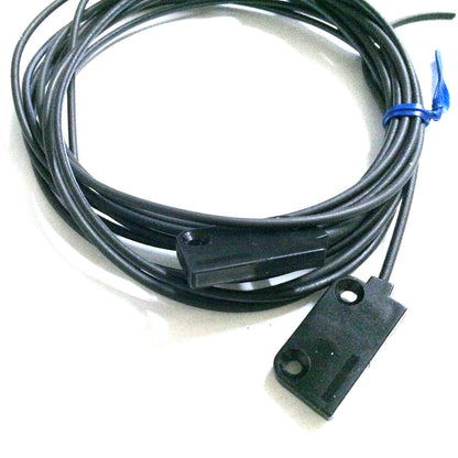 OMRON E32-T16PR Fiber Optic Sensor | High Sensitivity Optical Sensor for Temperature and Humidity Monitoring | Durable and Reliable for Industrial Applications - OMRON