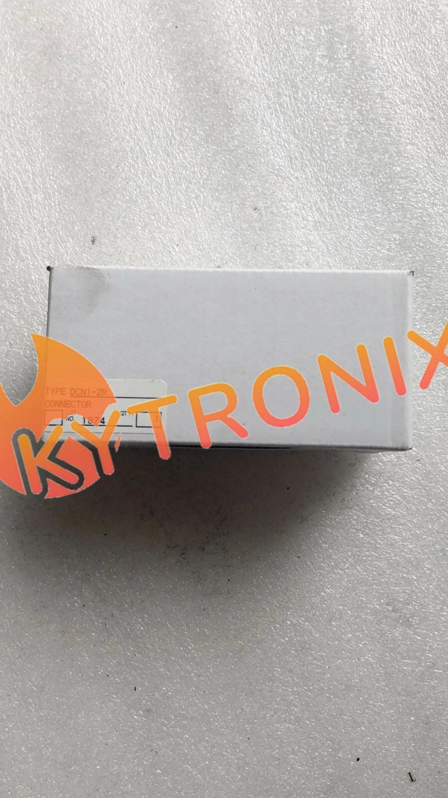 1Pcs OMRON DCN1-2R Connector