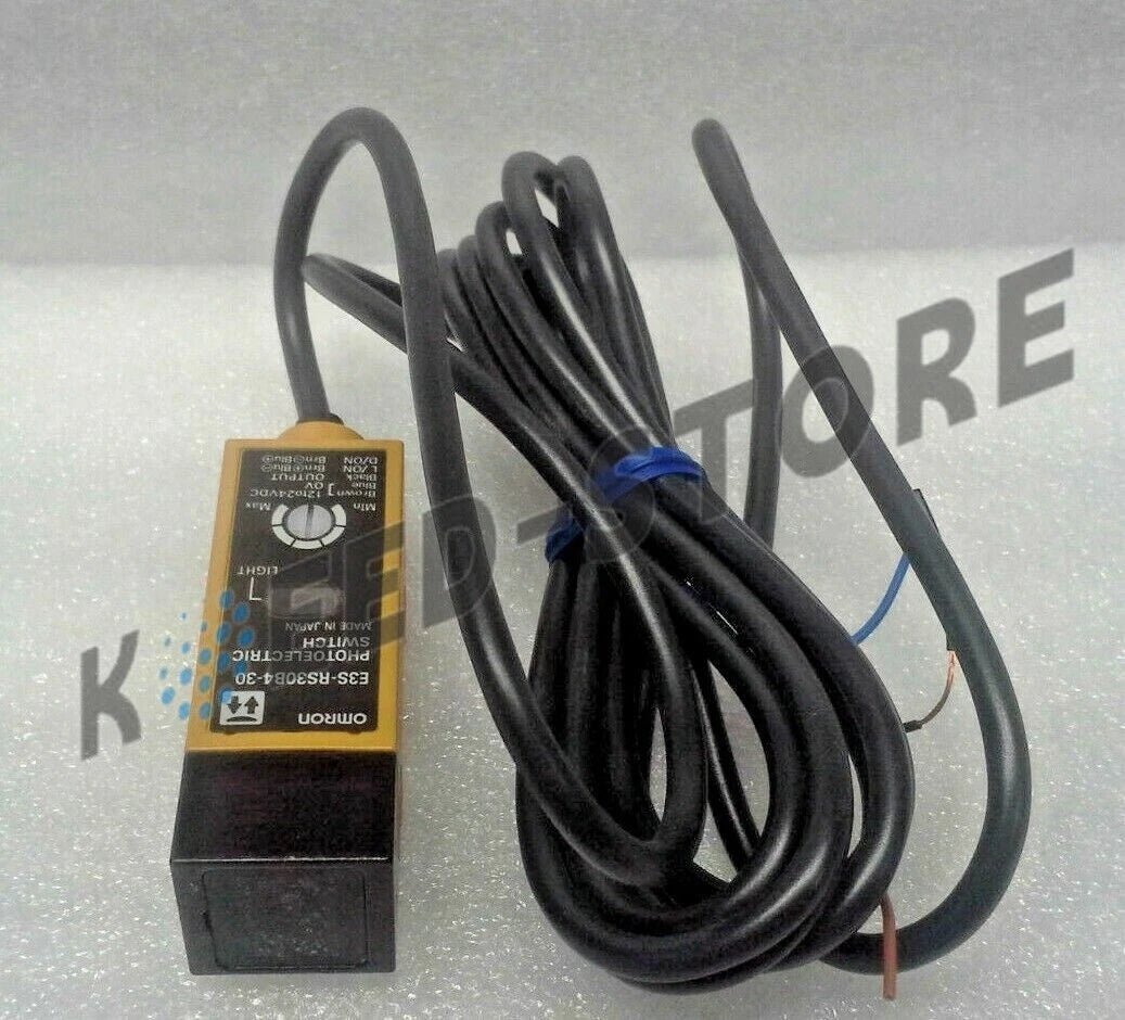 1PCS E3SRS30B430 Omron E3S-RS30B4-30 Photoelectric Switch