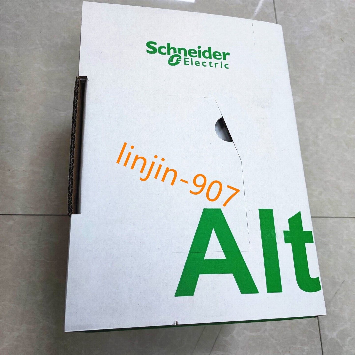 new 1PC Schneider frequency converter ATV71HU30N4Z 3KW（UPS or ） - SCHNEIDER