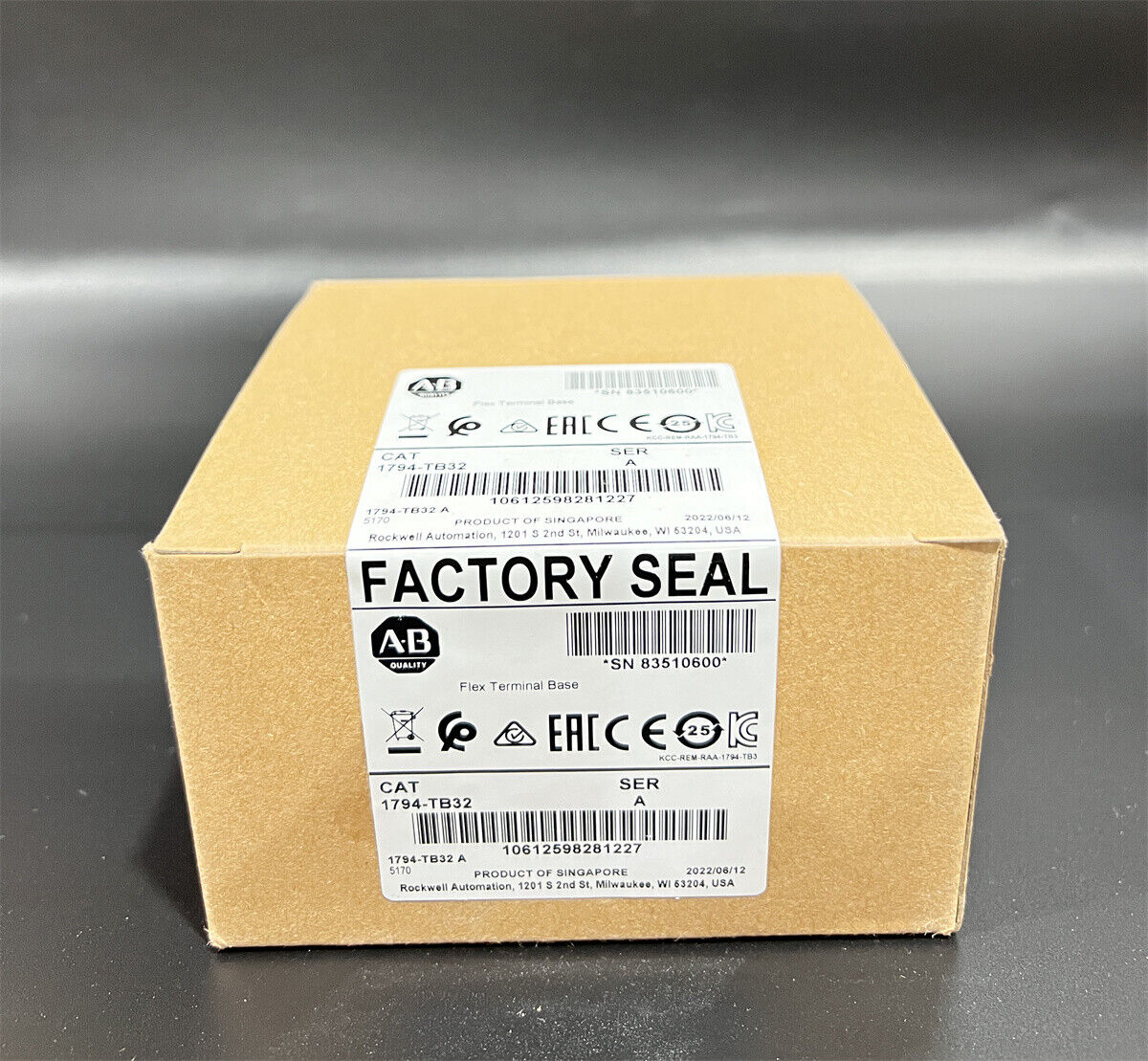 Allen-Bradley Factory Sealed 1794-TB32 SER A Terminal Base Input Module - ALLEN-BRADLEY