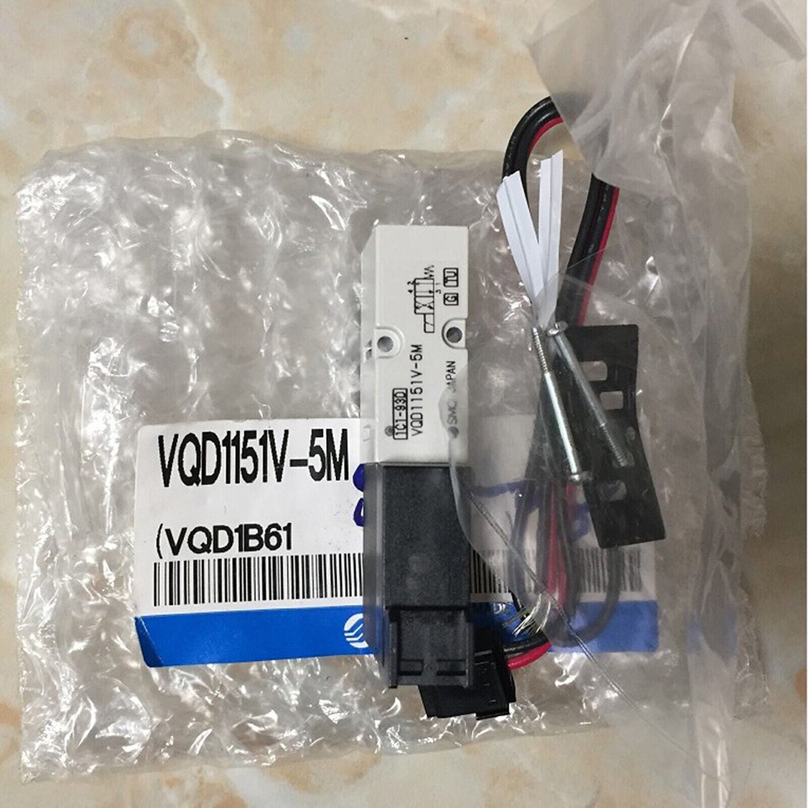 1PC SMC Solenoid Valve VQD1151V-5M - SMC